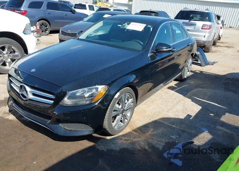 2017 Mercedes-Benz C 300 из США, поврежденный, VIN 55SWF4JB8HU218327